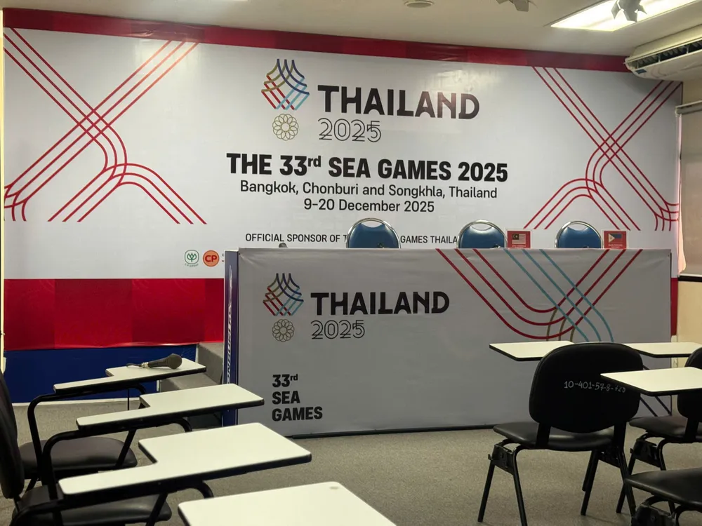 Phòng họp báo tại sân Chonburi