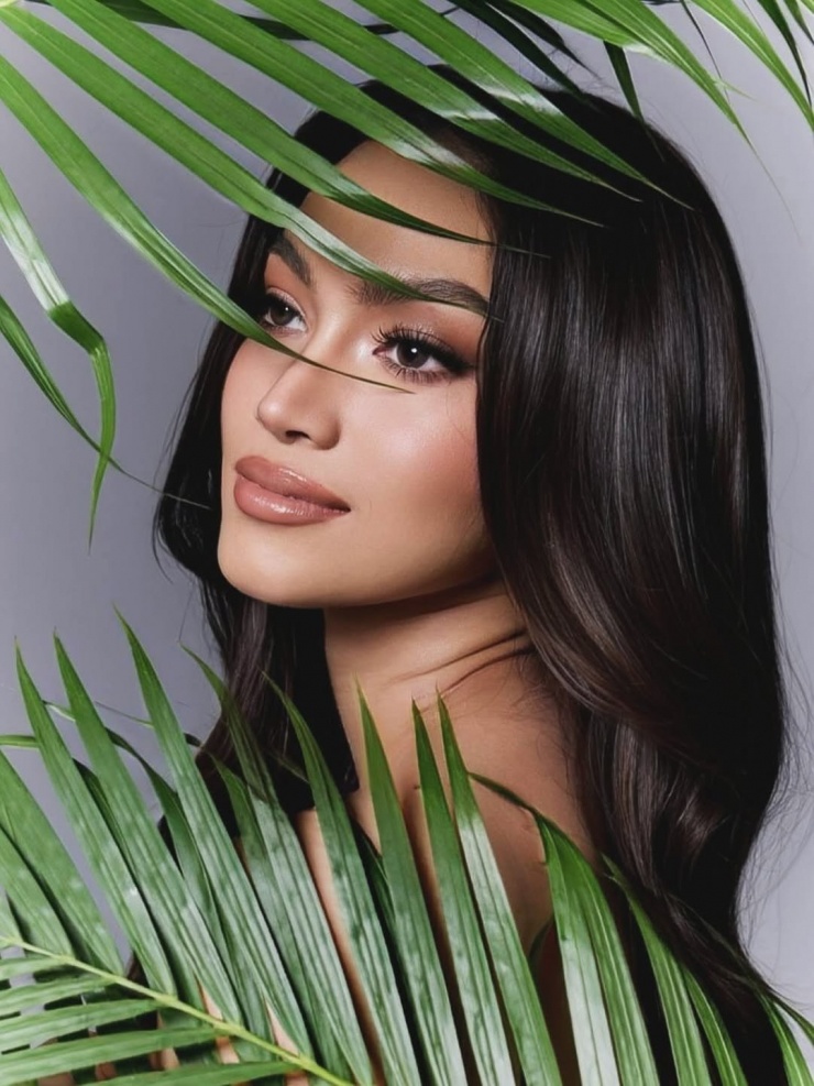 Vanessa Wenk - Hoa hậu Liên lục địa Thái Lan năm 2025