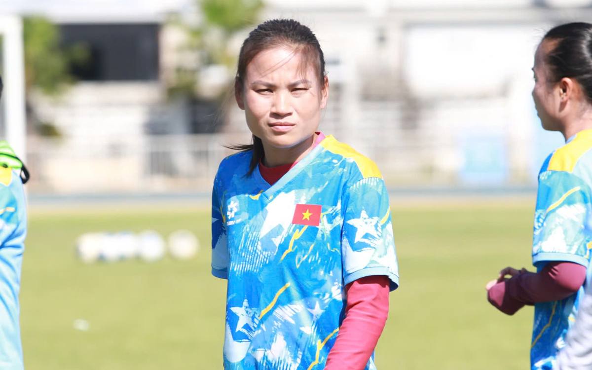Thái Thị Thảo vs ĐT nữ Việt Nam Tiền vệ Thái Thị Thảo của ĐT nữ Việt Nam
