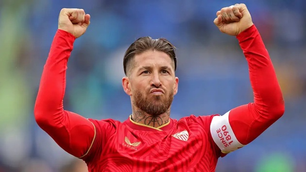 Man Utd tiếp tục theo đuổi Ramos MU muốn theo đuổi anh lần nữa.
