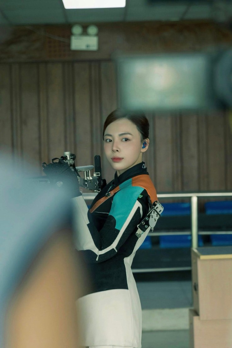 Hình ảnh đầy thần thái của xạ thủ Phí Thanh Thảo. Xạ thủ Phí Thanh Thảo với thần thái tự tin