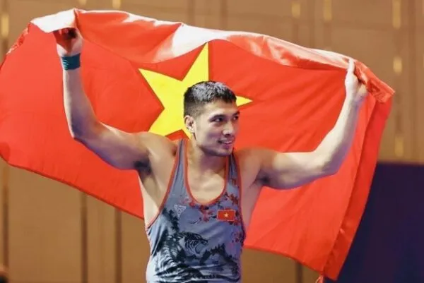 Vận động viên Cấn Tất Dự trong buổi tập luyện