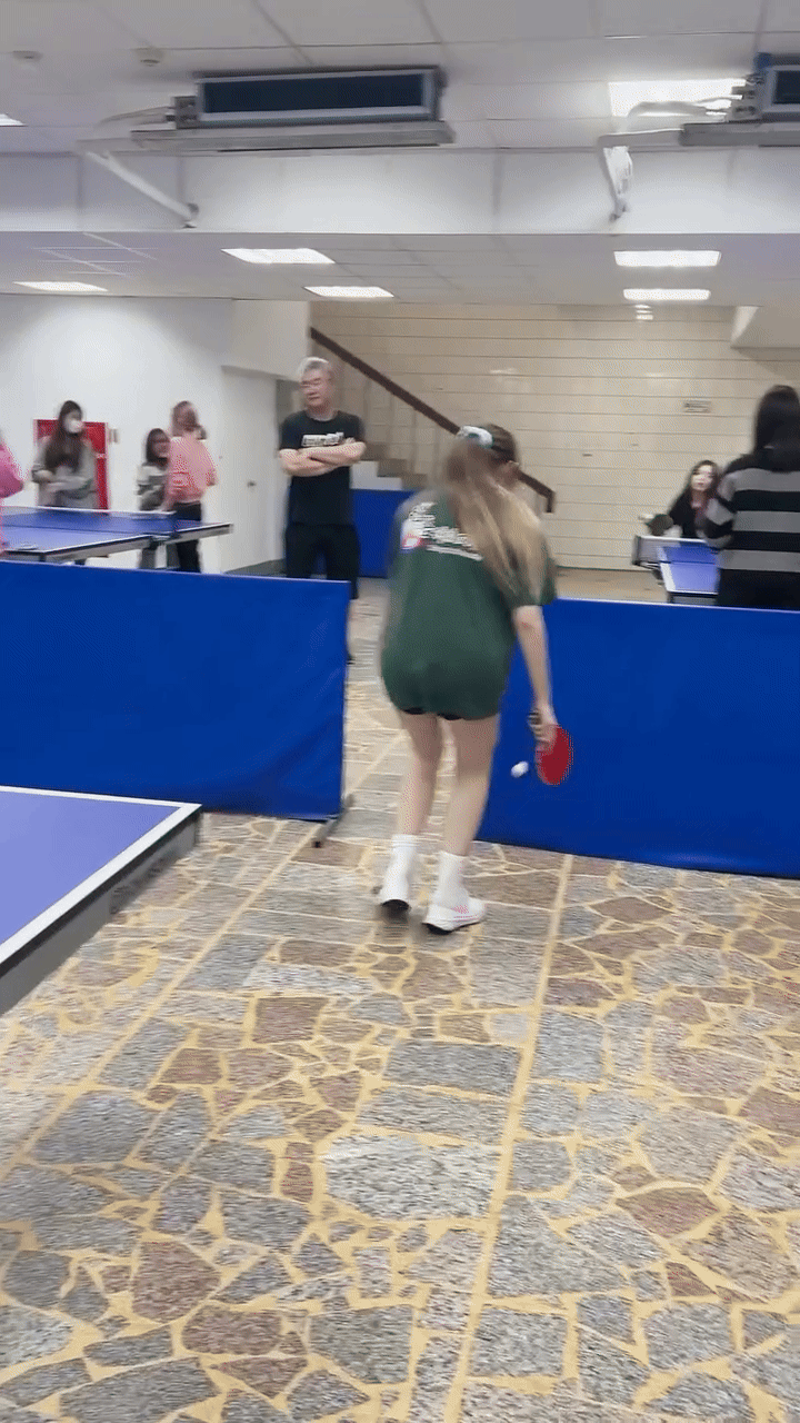 Không cố định khi chơi bóng bàn, hot girl trở nên nổi tiếng không ngờ- Ảnh 3.