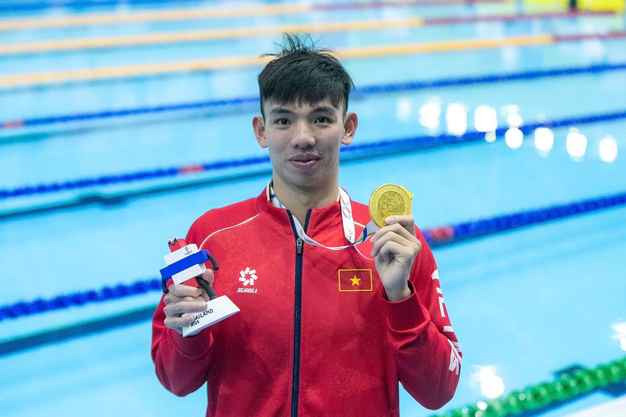 'Rái cá sông Gianh' Huy Hoàng lần thứ 5 giành HCV bơi 1500m SEA Games Nguyễn Huy Hoàng giành HCV nội dung 1500m tự do