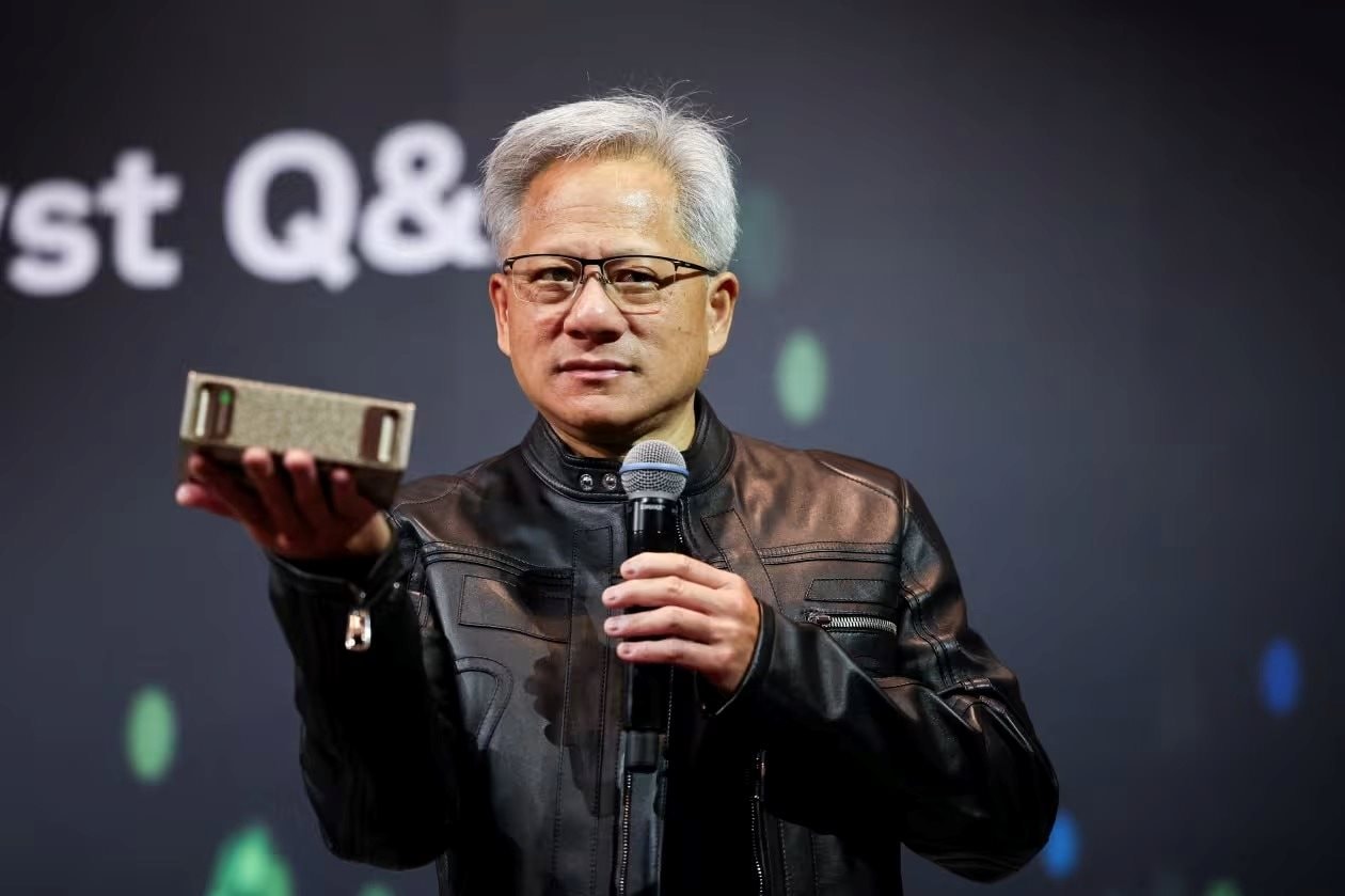 CEO Jensen Huang chỉ ra lợi thế vượt trội của Trung Quốc trong thời đại AI