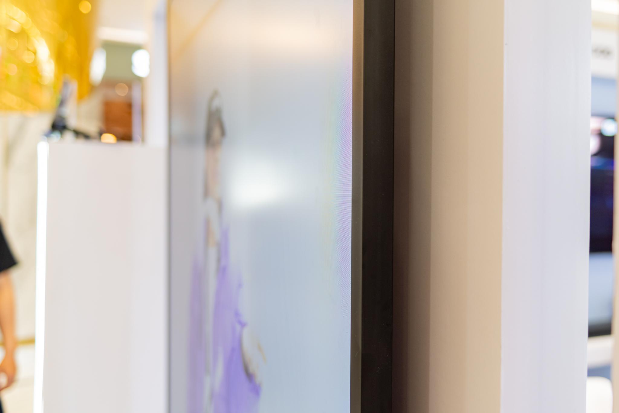 Khu vực trưng bày Spatial 3D đông đảo khách tham quan check-in Khu vực trưng bày Spatial 3D thu hút đông đảo khách tham quan