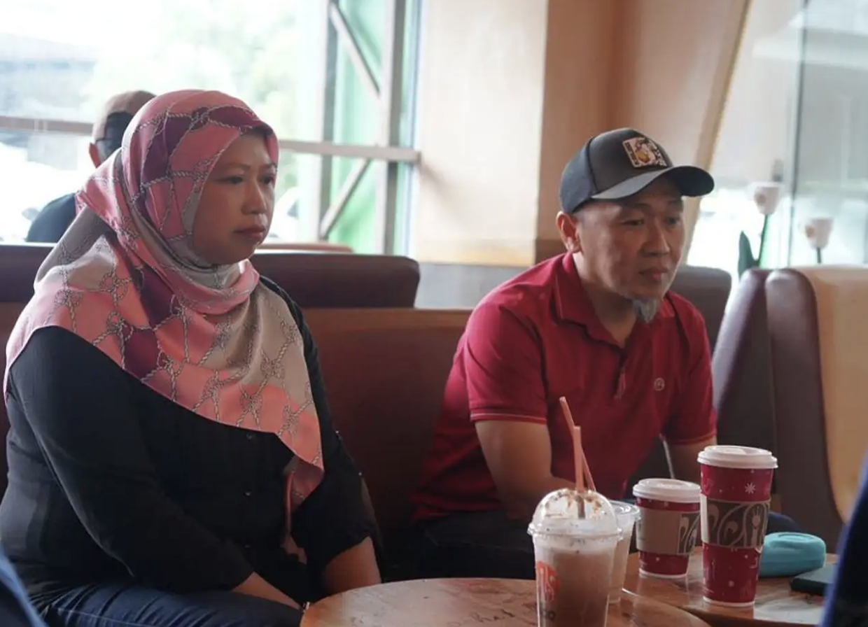 Phụ huynh của Danish Irfan gặp Liên đoàn Điền kinh Hai phụ huynh của Danish gặp Liên đoàn Điền kinh Malaysia