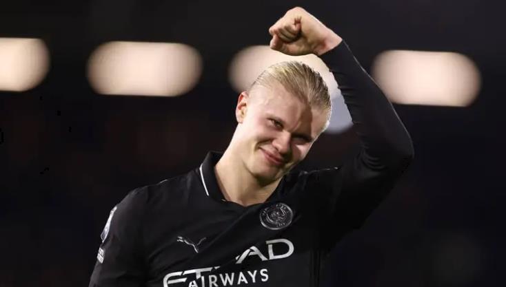 Haaland là cỗ máy săn bàn đáng sợ.