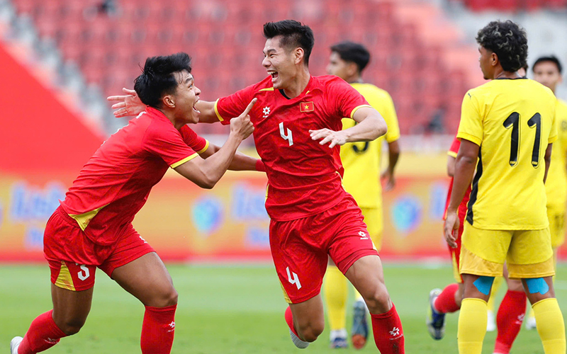 Đánh Bại Malaysia, U22 Việt Nam Hiên Ngang Vào Bán Kết