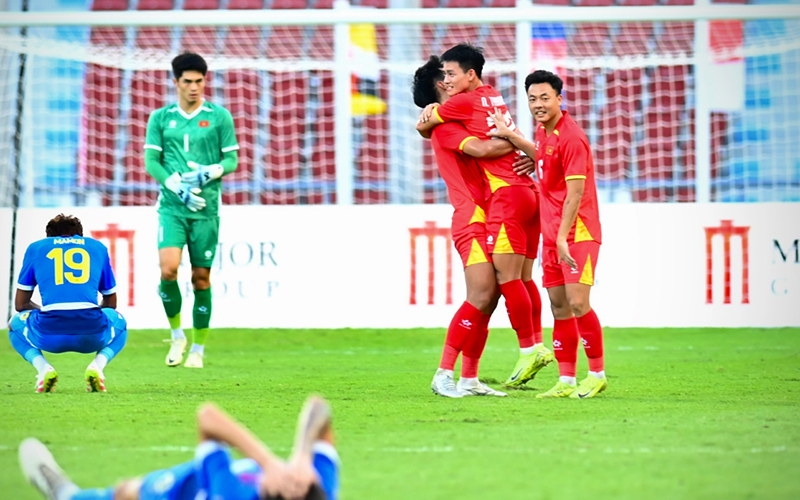U22 Việt Nam Hạ Philippines, Thắng Tiến Chung Kết SEA Games 33