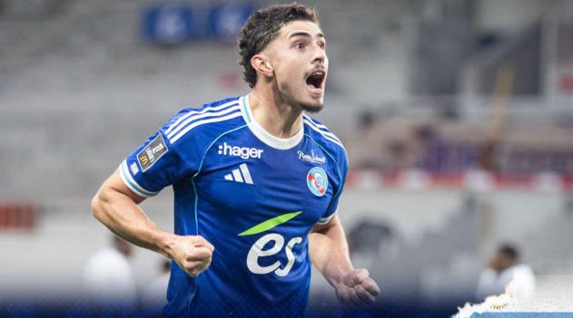 Joaquin Panichelli là cái tên mà hàng thủ PSG phải đặc biệt dè chừng. Joaquin Panichelli là cái tên mà hàng thủ PSG phải đặc biệt dè chừng.