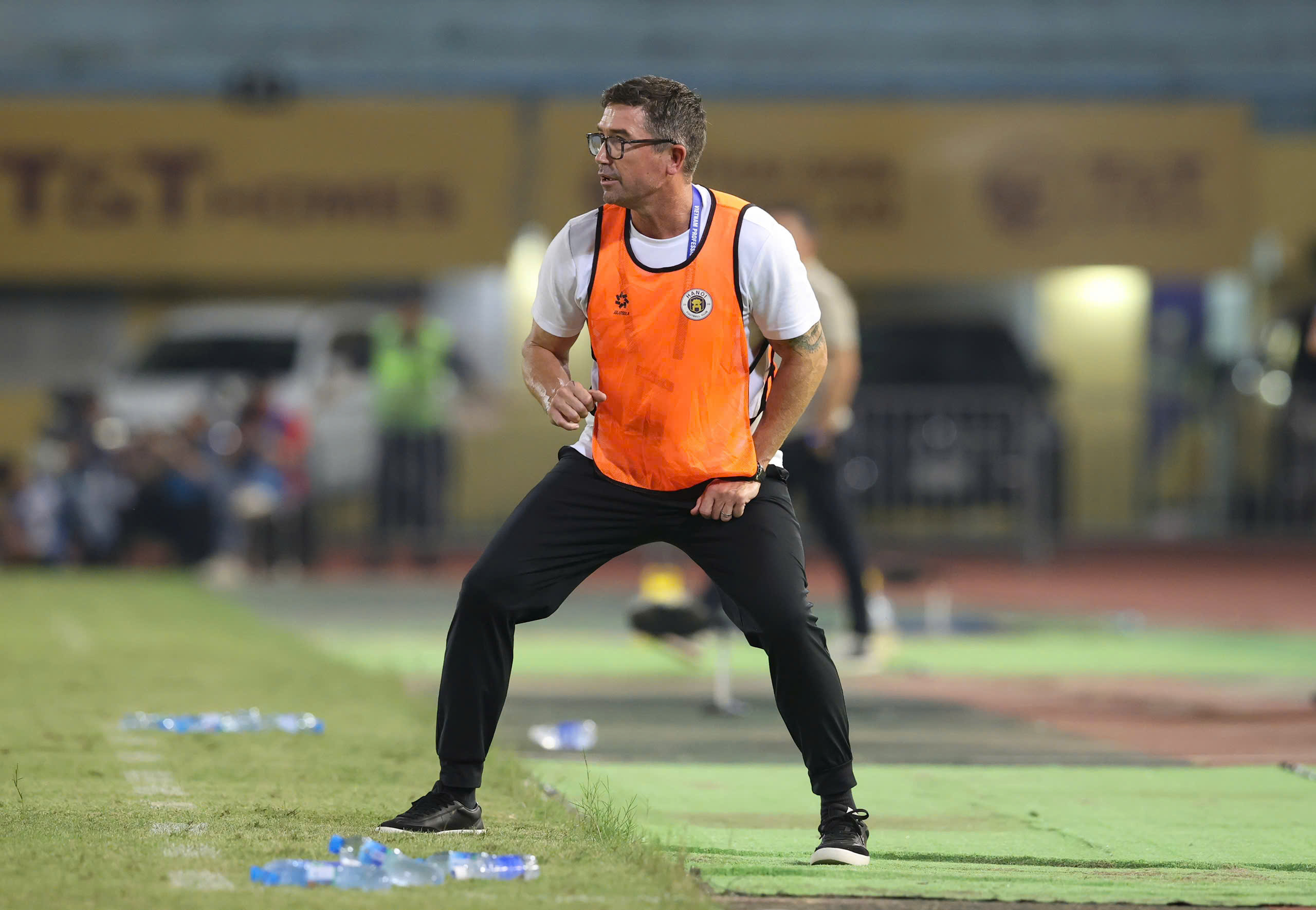 HLV Harry Kewell trận sân khách đầu tiên cùng Hà Nội FC