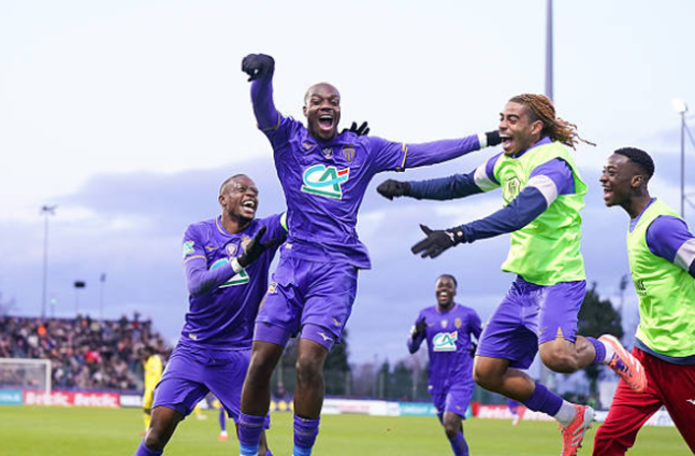 Monaco chơi với 10 người và vẫn chiến thắng