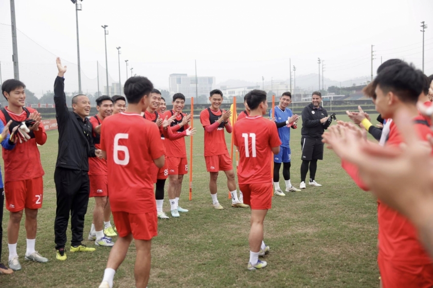 CLB Viettel chào đón sự trở lại của Văn Khang và Công Phương