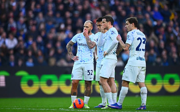 Inter thể hiện bản lĩnh trên sân khách