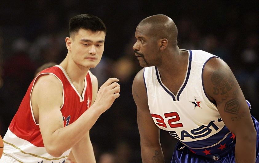 Yao Ming và Shaquille O'Neal