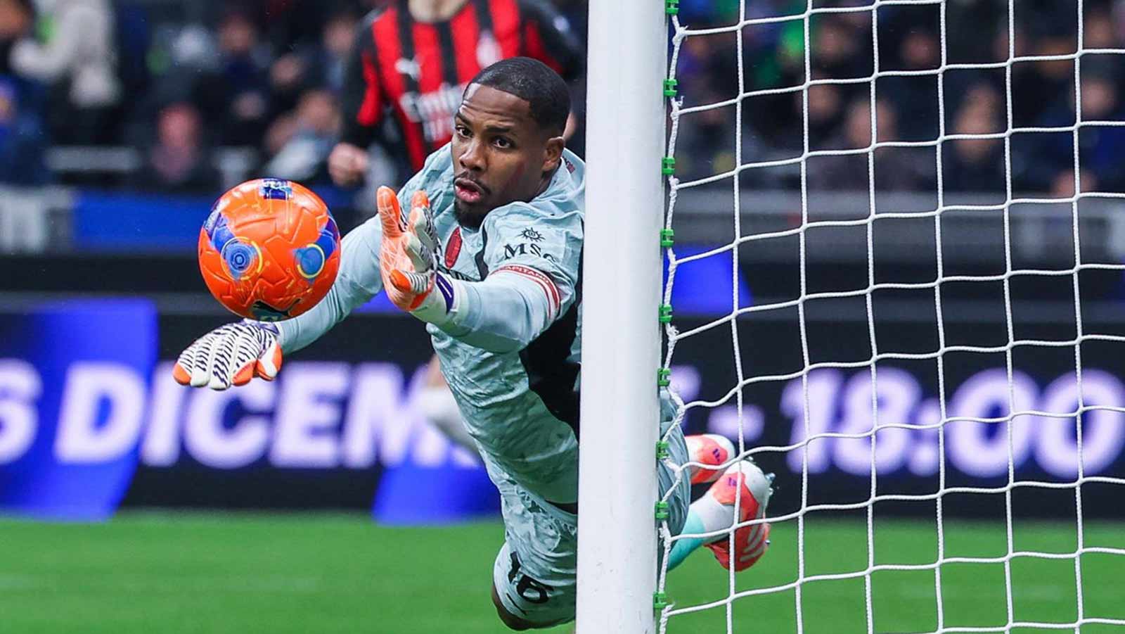 Maignan đang là người hùng giúp Milan thăng hoa