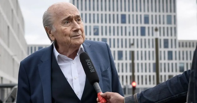 Blatter đặt câu hỏi về nước chủ nhà World Cup