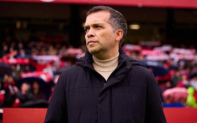 Luis Castro dè chừng Real Madrid