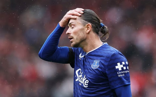 Grealish dính chấn thương nghiêm trọng. Tiền vệ Jack Grealish bị chấn thương bàn chân nghiêm trọng