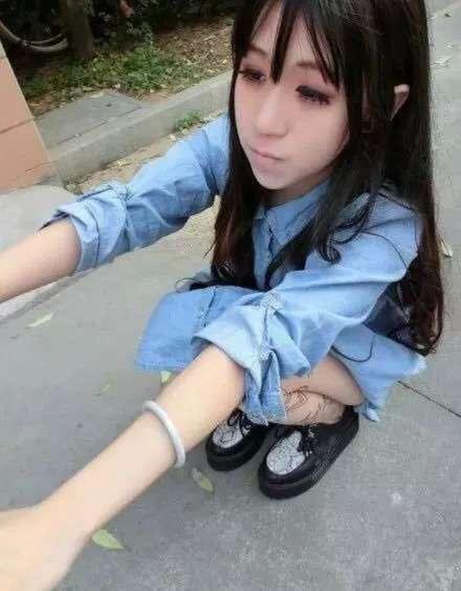 Hot girl Tik Tok Trung Quốc nửa triệu followers bị bóc mẽ mặt giả, gia thế giả - Ảnh 10.