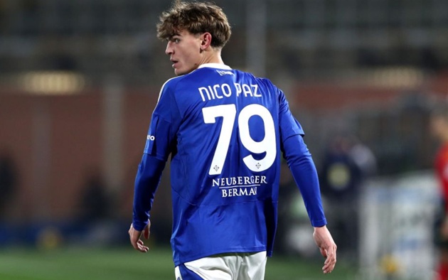 Nico Paz là linh hồn trong lối chơi mà Fabregas gây dựng.