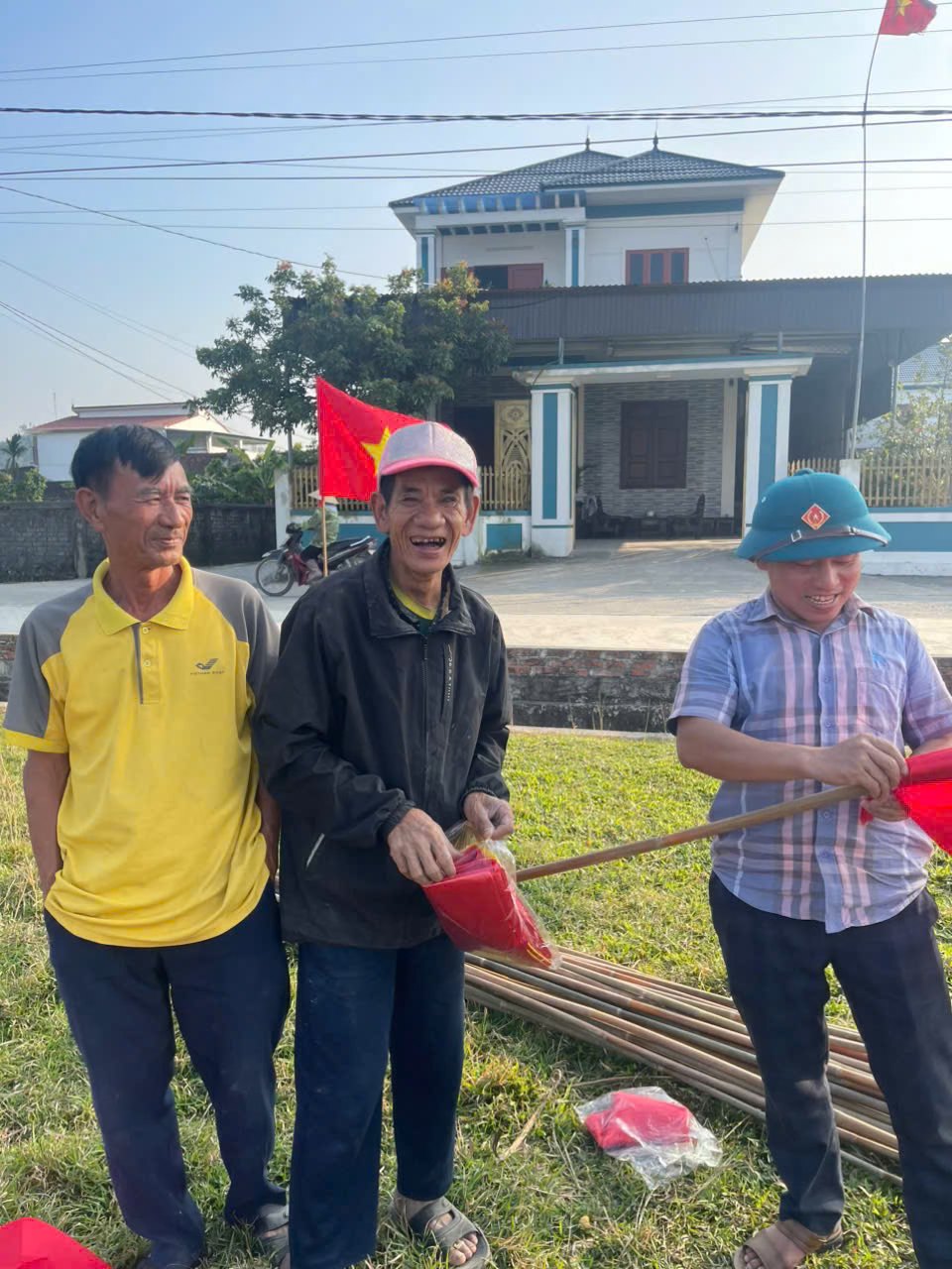 Người dân Nghệ An háo hức chờ xem Đình Bắc thi đấu