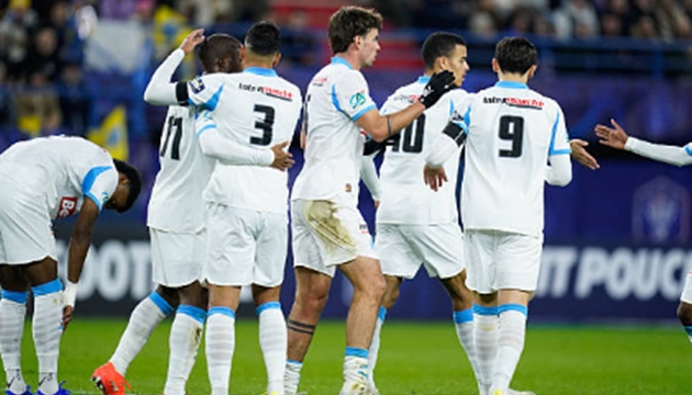 Hàng công Marseille bùng nổ trong chiến thắng