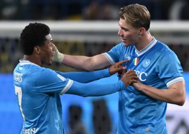 Neres trở lại thi đấu sau chấn thương.