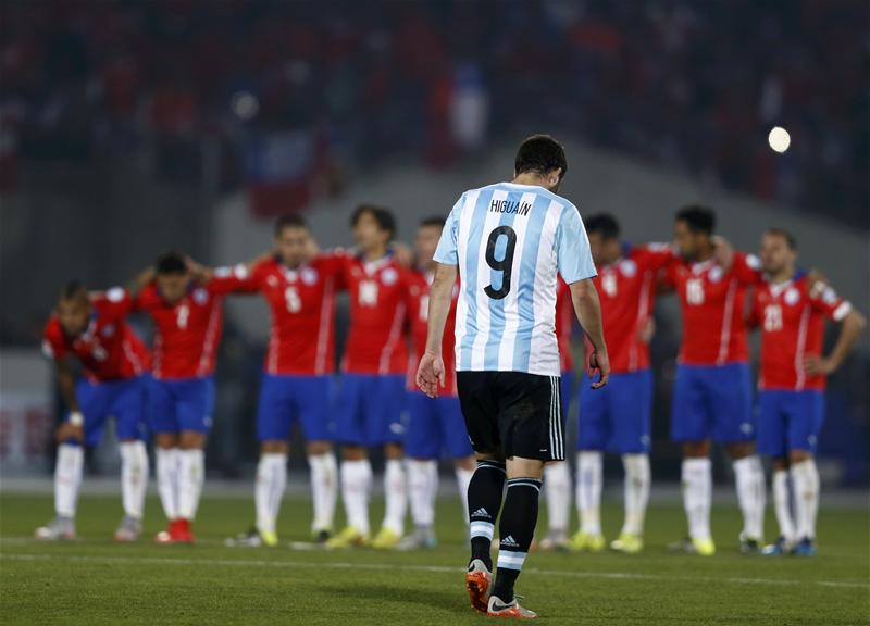 Chung kết qua đi, nỗi đau còn lại. Nỗi buồn sâu thẳm của Higuain