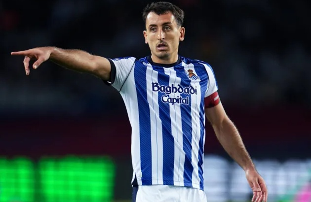 Mikel Oyarzabal sẽ là chủ công của đội chủ nhà