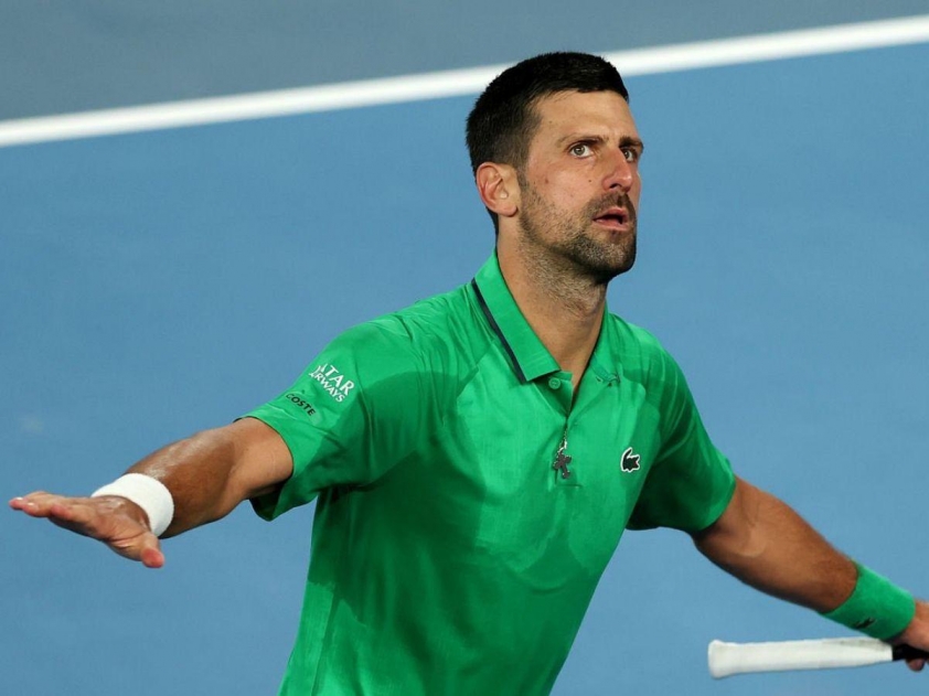 Djokovic vào tứ kết Australian Open 2026 mà không mất giọt mồ hôi nào-784860