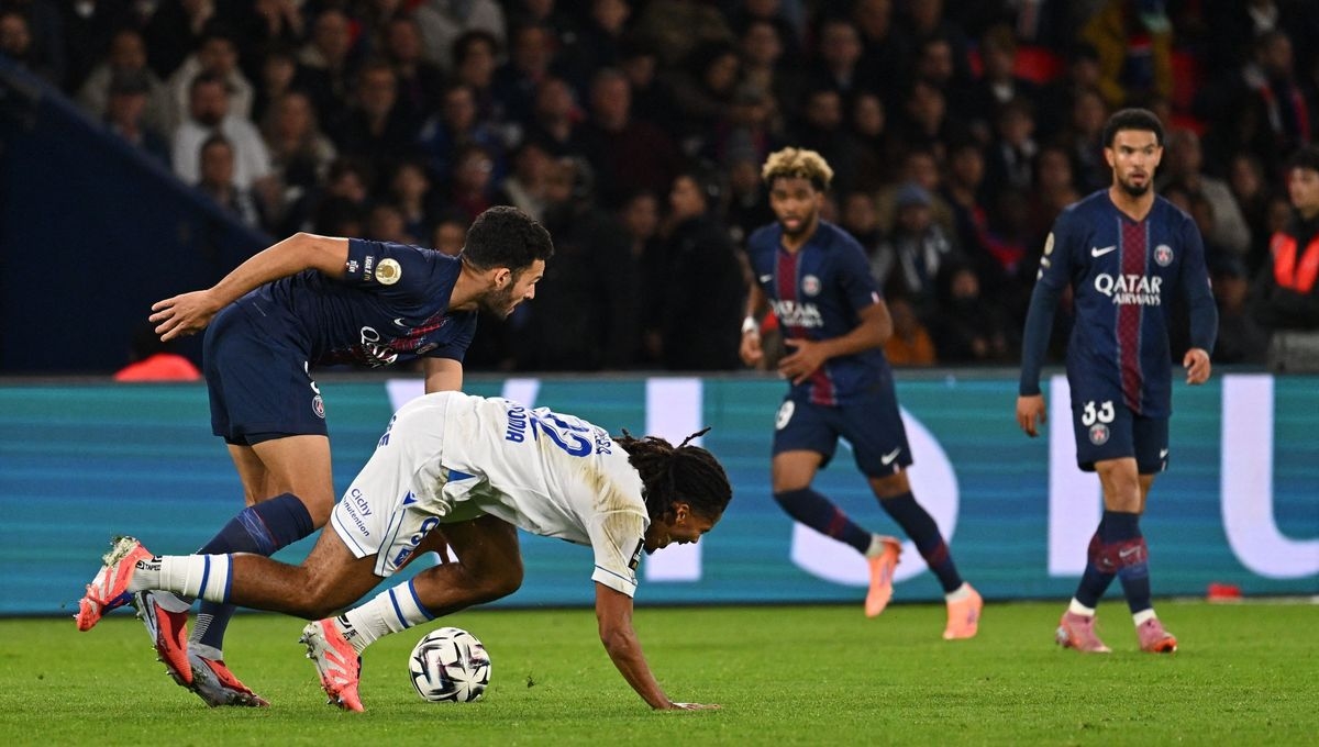 PSG được đánh giá cao hơn nhiều chủ nhà Auxerre. PSG được đánh giá cao hơn nhiều chủ nhà Auxerre.