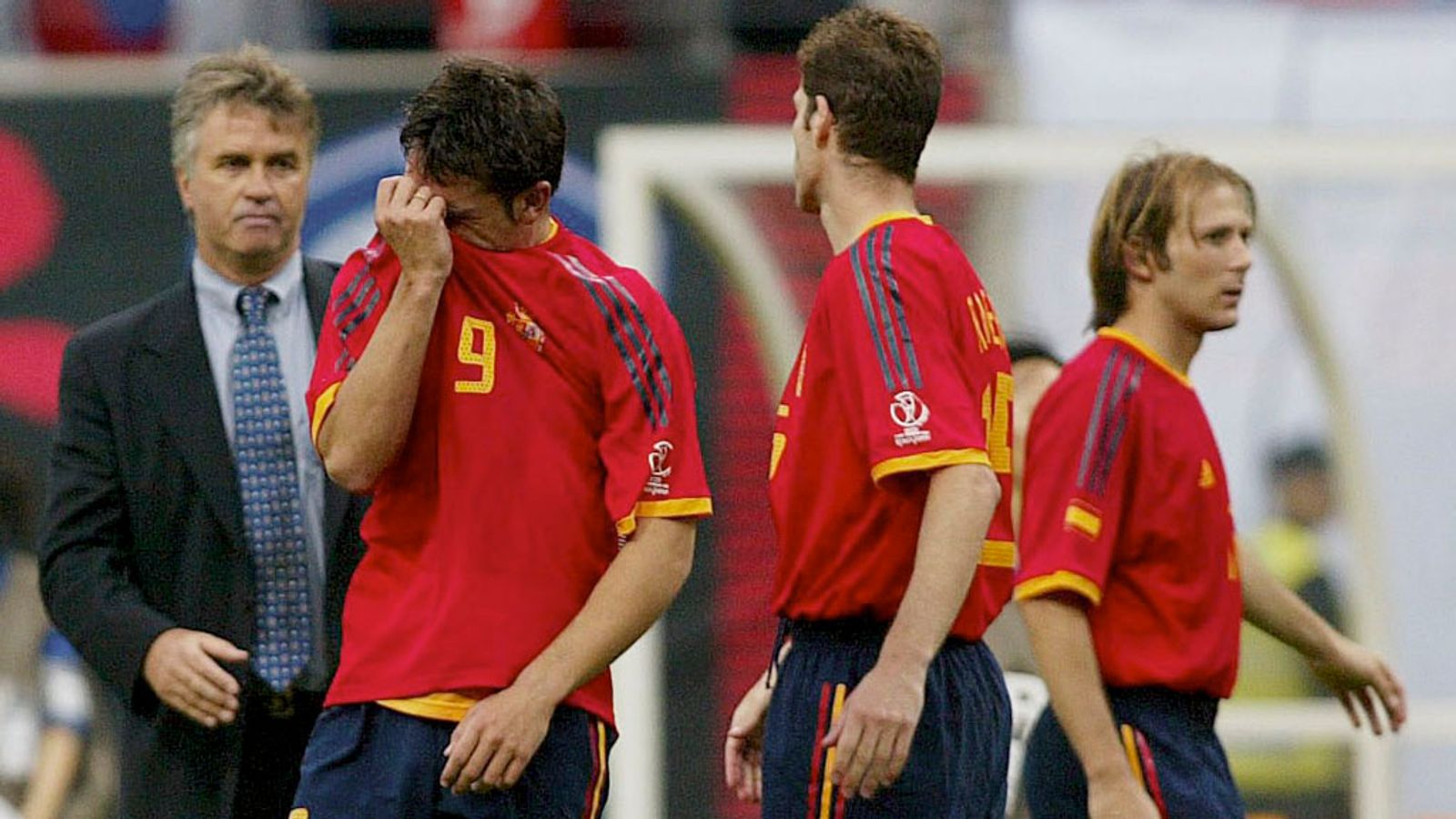 Trận đấu biến công lý thành câu hỏi.