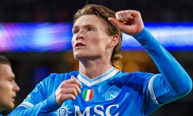McTominay là trụ cột của Napoli.