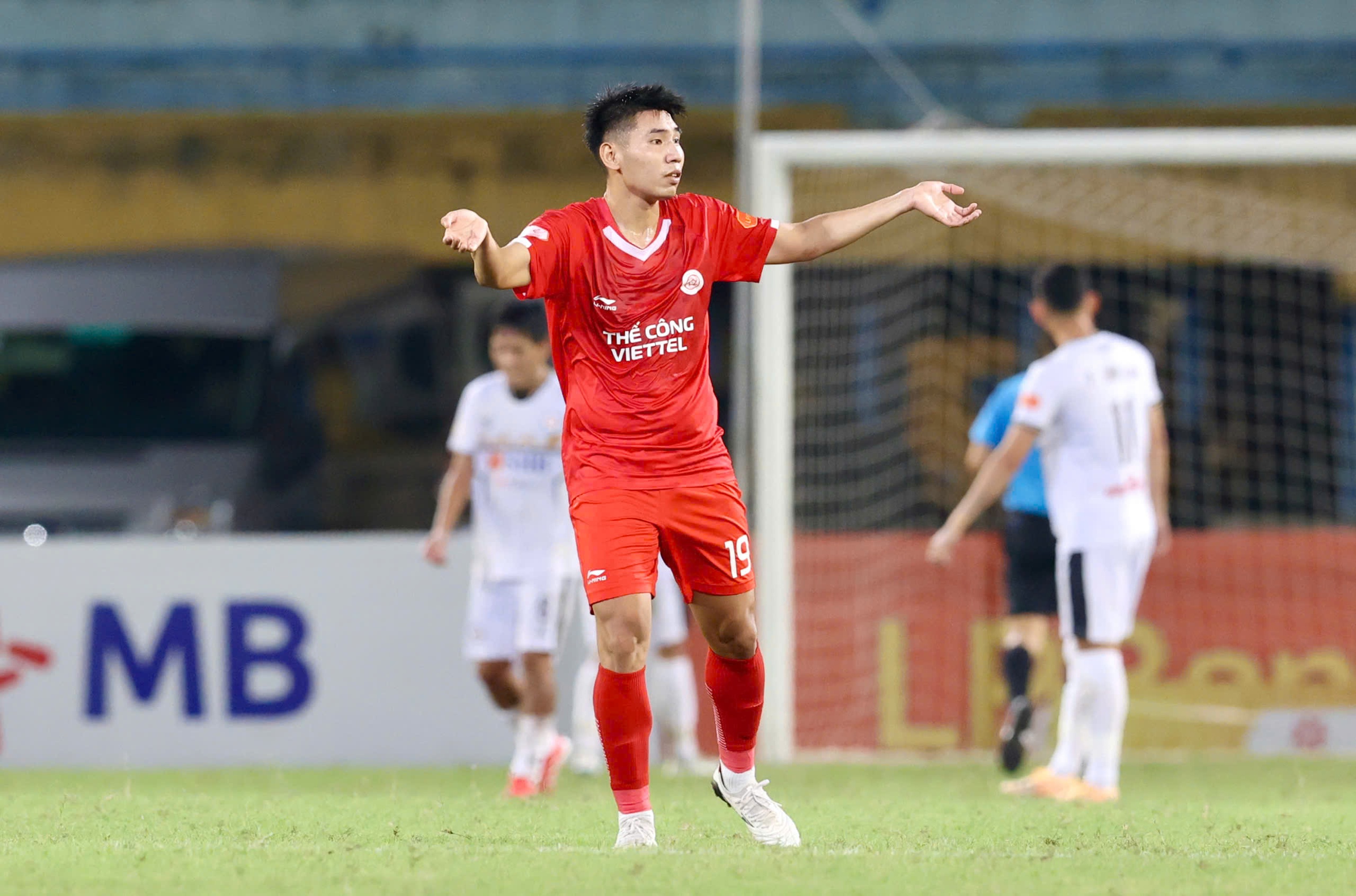 Đối thoại cuối tuần - HLV Hoàng Văn Phúc: “Nhiệm vụ trên vai người trẻ