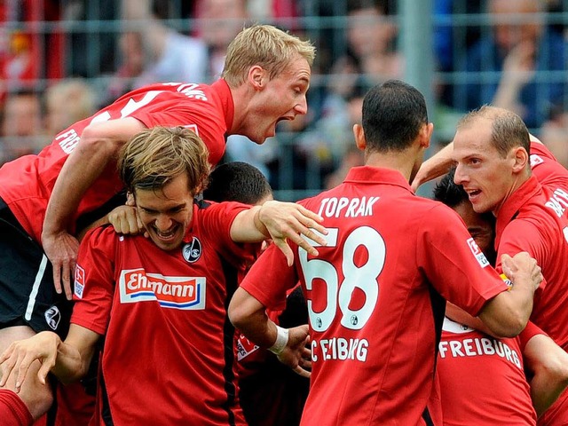 Freiburg được biết đến với lối chơi cống hiến.