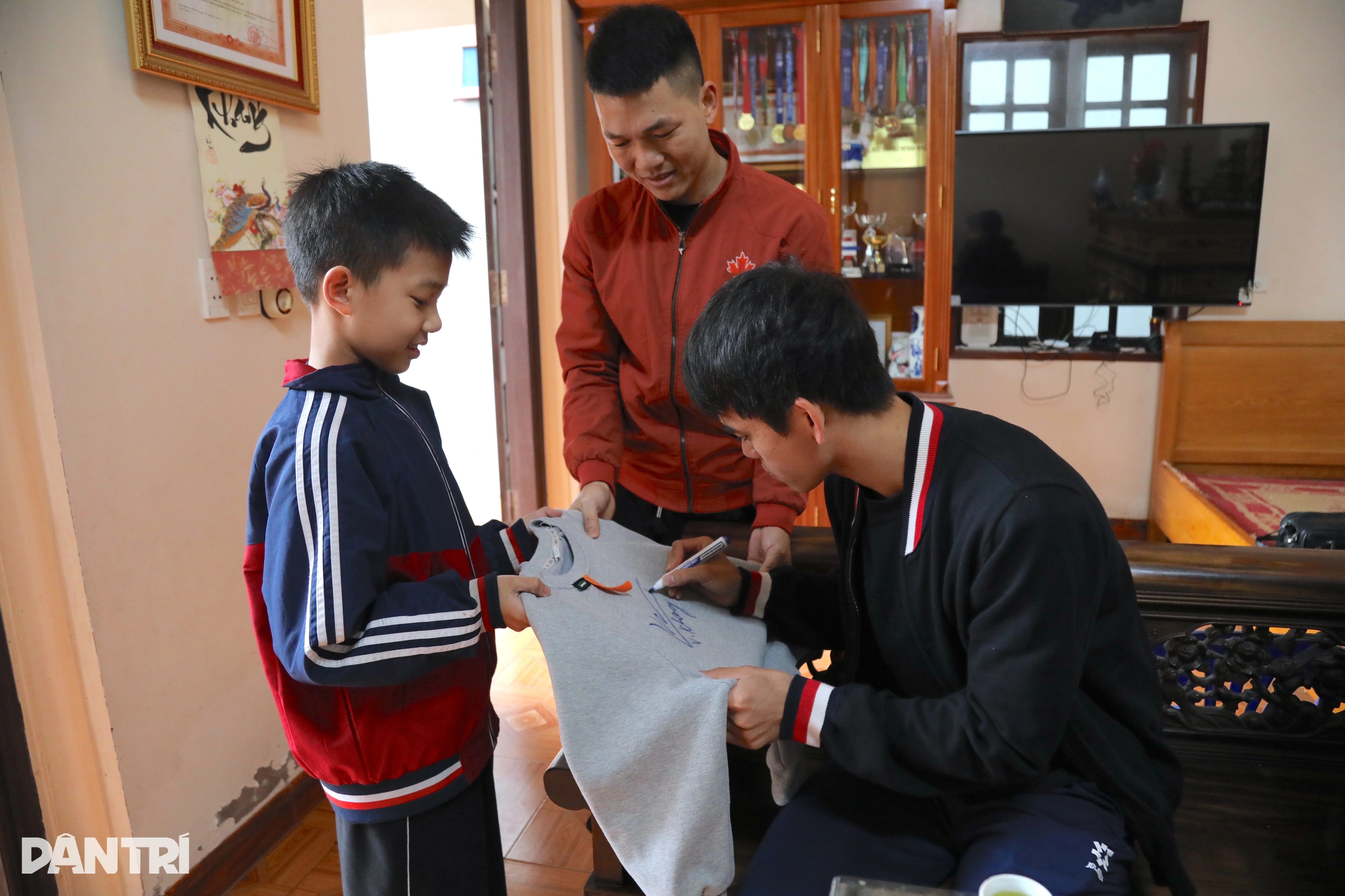 Căn nhà bình dị ngập huy chương của Khuất Văn Khang ở Hà Nội - 5 Căn nhà bình dị ngập huy chương của Khuất Văn Khang ở Hà Nội - 5