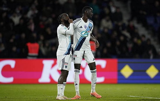 Paris FC gây sốc trước PSG