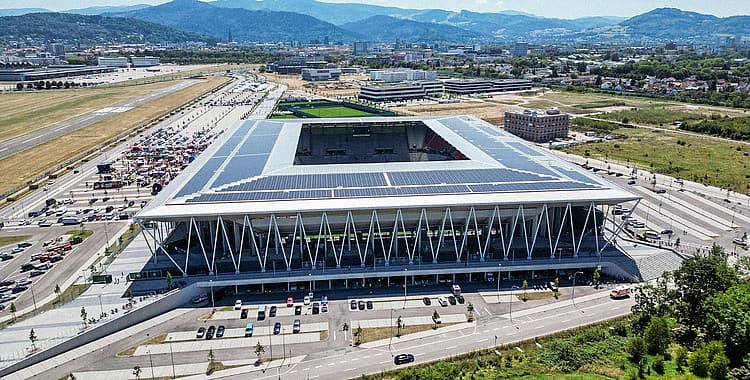 Sân nhà hiện tại của Freiburg.