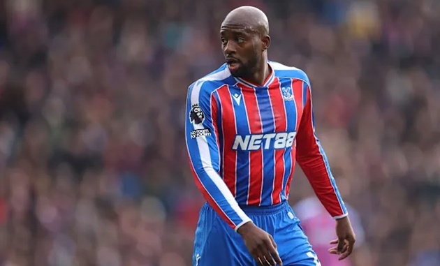 Glasner thông báo Mateta sẽ không thi đấu trước Forest. Glasner loại Mateta khỏi trận gặp Nottingham Forest