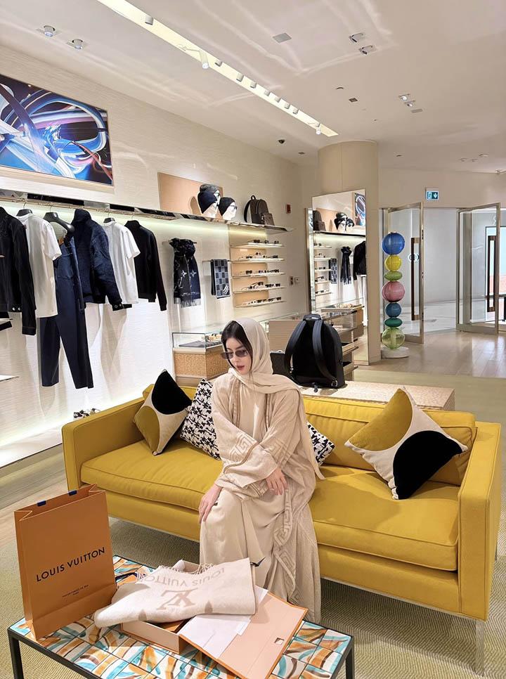 Hot girl xuất hiện trong trận U23 Việt Nam - Hàn Quốc khiến cộng đồng mạng ngỡ ngàng- Ảnh 10.