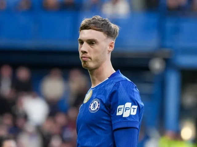 Palmer có thể đá chính. Cầu thủ Cole Palmer chuẩn bị ra sân cho Chelsea