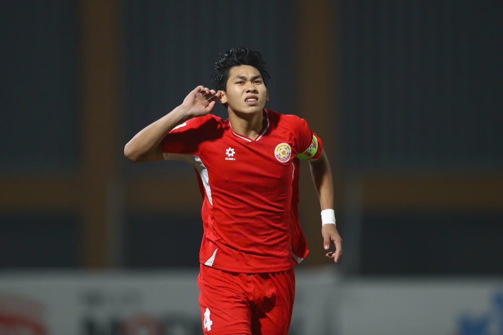 U19 PVF-CAND ăn mừng chiến thắng luân lưu