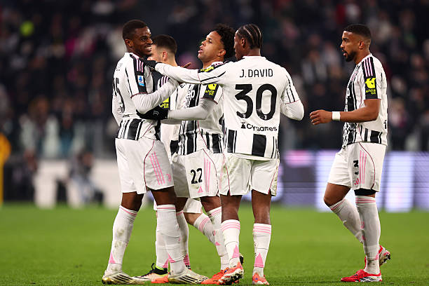 Juventus vùi dập Cremonese 5-0.