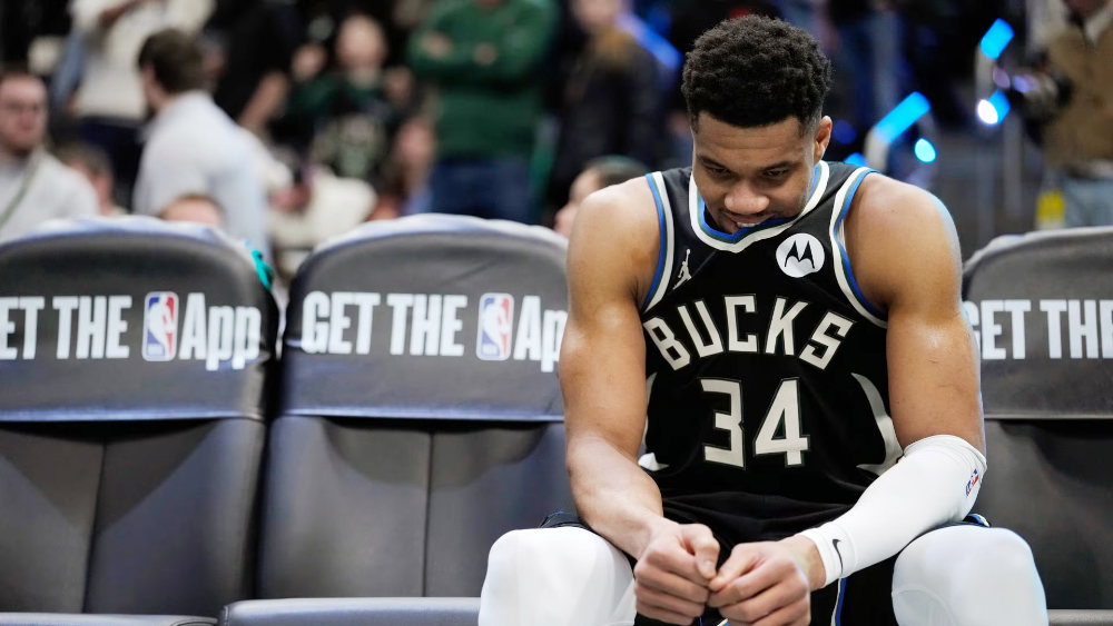 Nhiều CLB theo đuổi Giannis bất chấp chấn thương