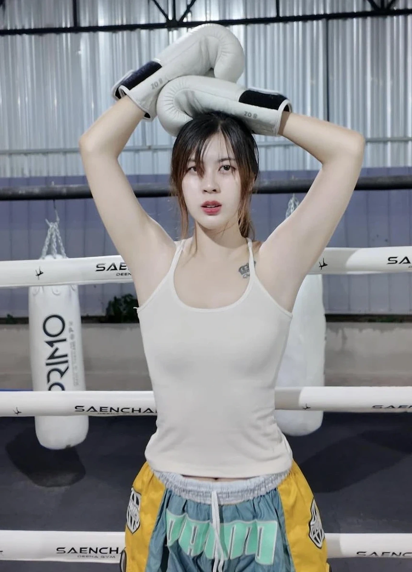 Nữ CĐV xinh đẹp của Thái Lan mến mộ Đình Bắc và U23 Việt Nam - 3