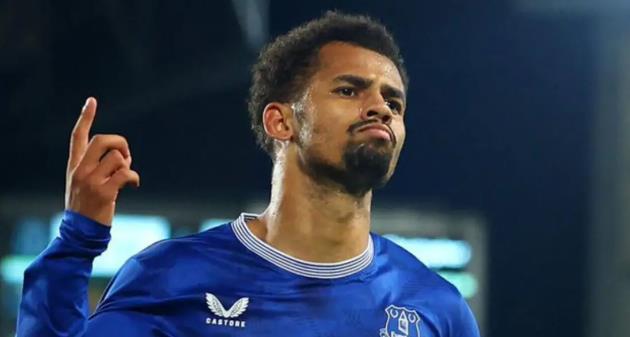 MU dẫn đầu cuộc đua giành Ndiaye