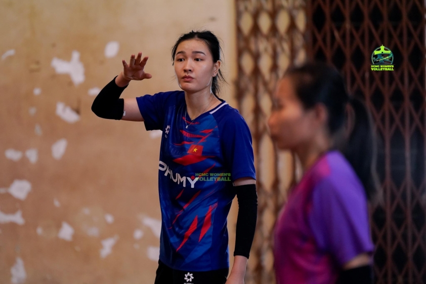 Đặng Thị Kim Thanh tập luyện cùng TPHCM