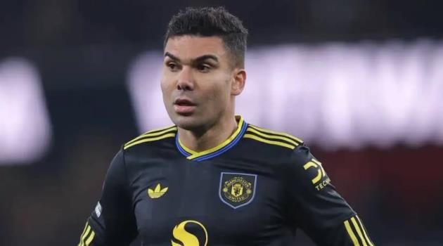 Casemiro hồi sinh tại Man Utd